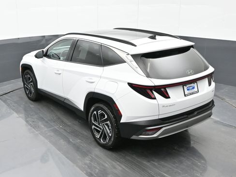 Certified 2025 Hyundai Tucson Limited image 34