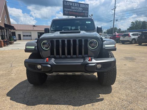 Used 2023 Jeep Gladiator Mojave w/ LED Lighting Group AWD/4WD image 2