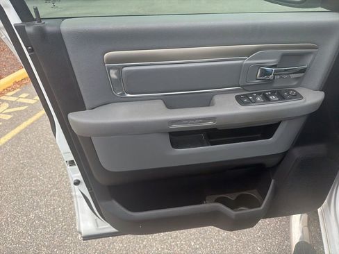 Used 2017 RAM 1500 Big Horn image 11