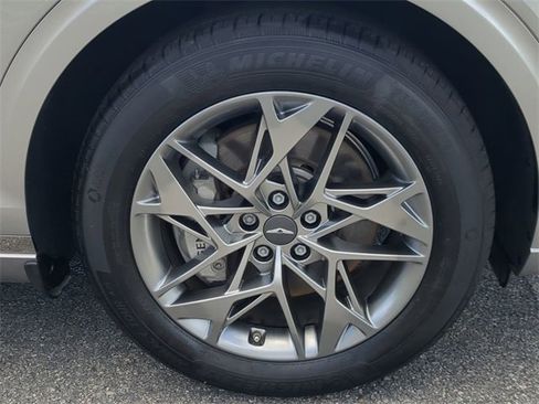 Used 2023 Genesis GV70 2.5T w/ Advanced Package image 10