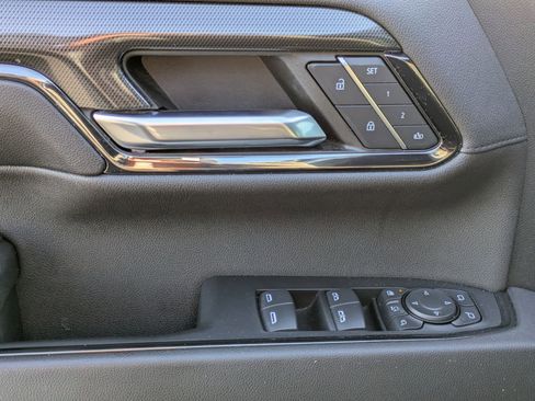 Used 2024 GMC Sierra 2500 AT4 w/ AT4 Premium Plus Package image 12