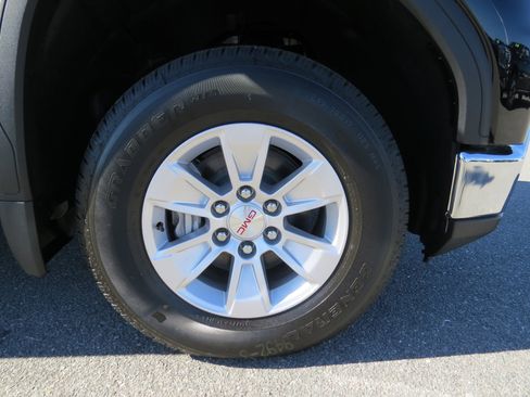 New 2026 GMC Sierra 1500 Pro image 11