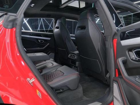 Used 2021 Lamborghini Urus AWD/4WD image 42