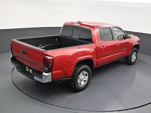 Used 2022 Toyota Tacoma SR5 RWD image 16