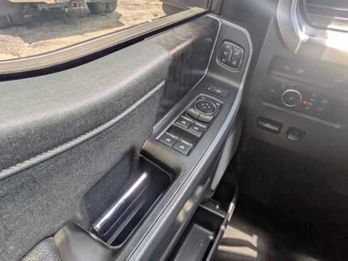 Used 2023 Ford F350 Lariat w/ Chrome Package AWD/4WD image 24