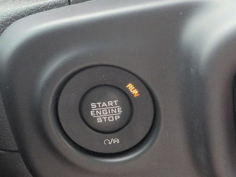 Used 2021 Jeep Wrangler Unlimited Rubicon w/ Safety Group AWD/4WD image 26
