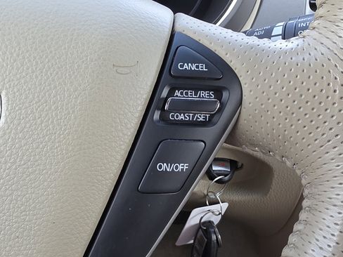 Used 2011 Nissan Murano LE AWD/4WD image 21