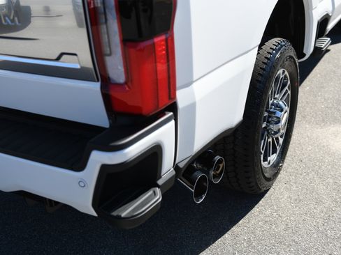 New 2026 Ford F250 Platinum w/ Platinum Plus Package image 11