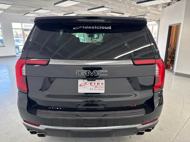 Used 2025 GMC Yukon AT4 w/ Premium Trailering Package AWD/4WD image 11