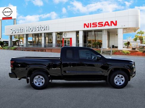 New 2026 Nissan Frontier S image 5