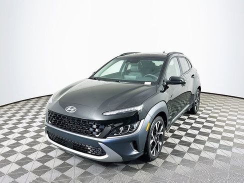 Used 2023 Hyundai Kona Limited w/ Cargo Package image 5