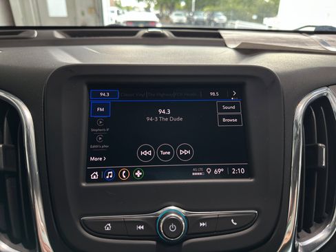 Used 2024 Chevrolet Equinox LT image 17