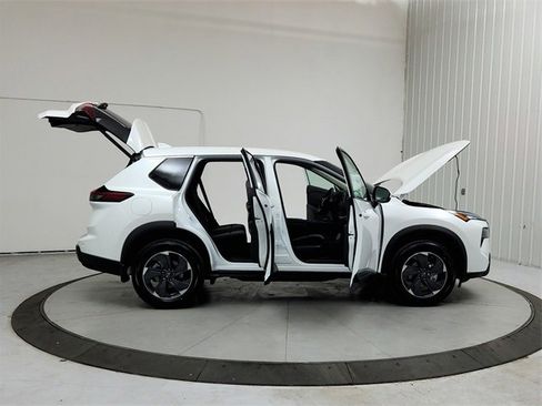 New 2026 Nissan Rogue SV image 16