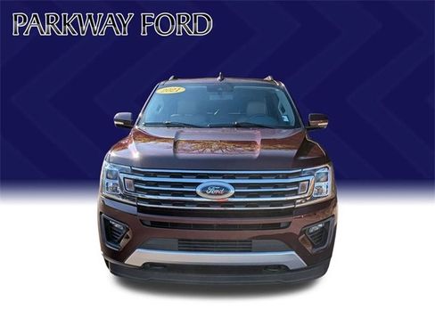 Used 2021 Ford Expedition XLT image 2