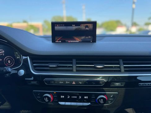 Used 2019 Audi Q7 3.0T Prestige AWD/4WD image 30