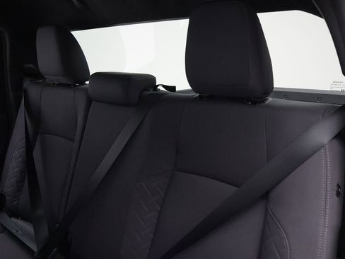 Certified 2025 Toyota Tacoma SR5 image 18