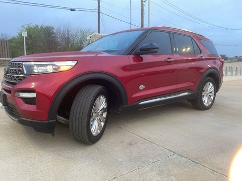 Used 2022 Ford Explorer King Ranch w/ Class IV Trailer Tow Package image 3