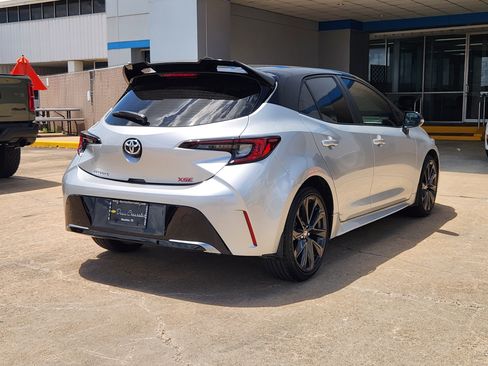 Used 2025 Toyota Corolla XSE FWD image 6