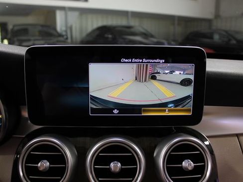 Used 2021 Mercedes-Benz C 300 Sedan image 24
