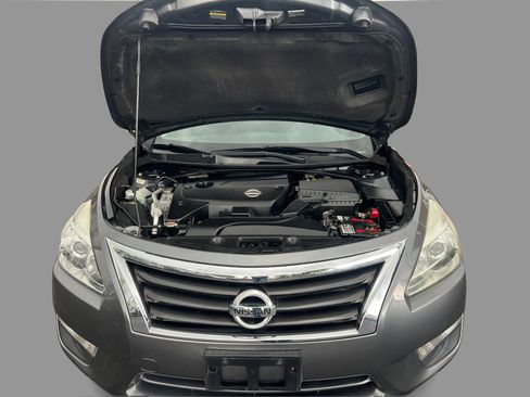 Used 2014 Nissan Altima 2.5 S w/ Sport Value Package FWD image 13