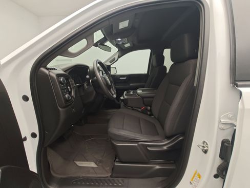 Used 2021 Chevrolet Silverado 1500 Custom image 5