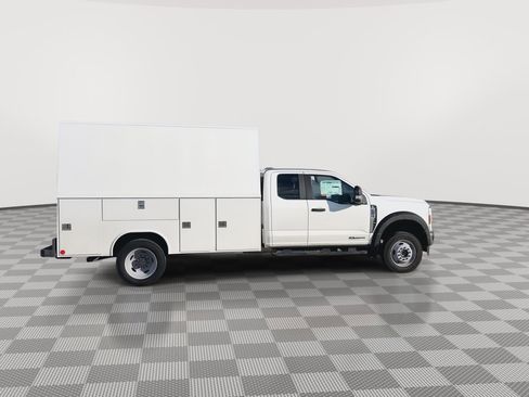 New 2025 Ford F550 4x4 SuperCab Super Duty image 35