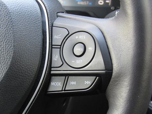 Certified 2024 Toyota RAV4 XLE w/ Convenience Package image 25