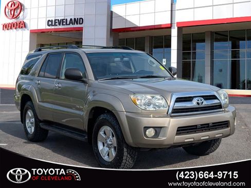 Used 2006 Toyota 4Runner SR5 AWD/4WD image 1