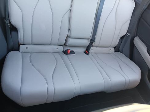 Used 2025 Acura RDX SH-AWD image 21