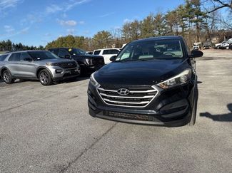 Used 2018 Hyundai Tucson SE video 2