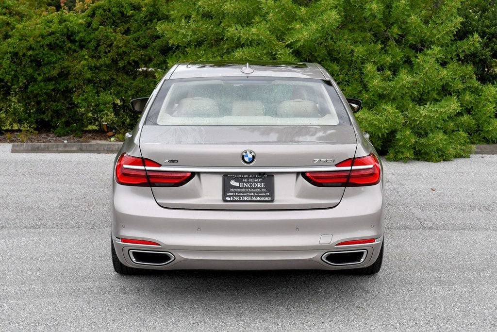 Used 2016 BMW 750i xDrive AWD/4WD image 5