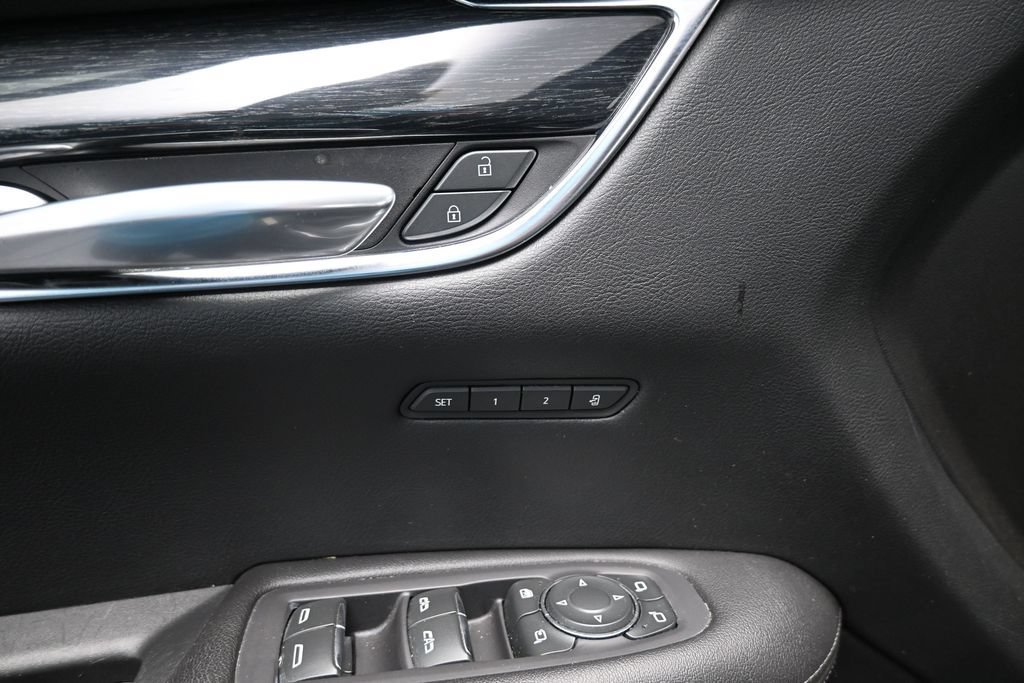 Used 2022 Cadillac XT5 Premium Luxury AWD/4WD image 28