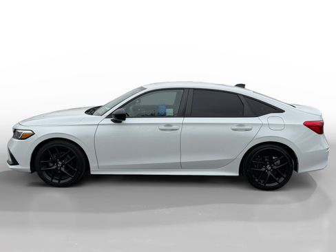 Certified 2022 Honda Civic Sport image 2