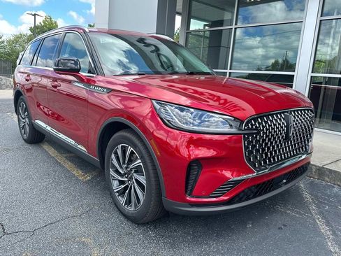 New 2025 Lincoln Aviator 2WD image 2