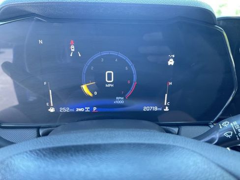 Certified 2024 Chevrolet TrailBlazer ACTIV w/ Driver Confidence Package AWD/4WD image 12