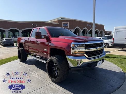 Used 2018 Chevrolet Silverado 1500 LT w/ Texas Edition image 1