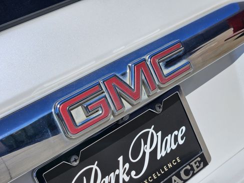 Used 2016 GMC Yukon XL Denali w/ Open Road Package image 9