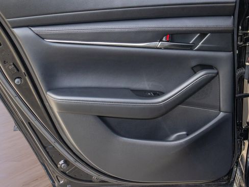 Used 2023 MAZDA MAZDA3 Hatchback w/ Appearance Package image 25