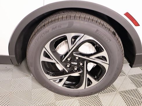 New 2026 Lincoln Nautilus Premier w/ Equipment Group 102A image 19