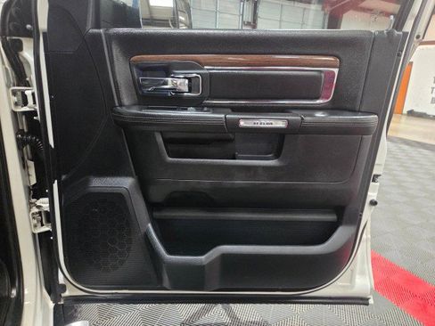 Used 2017 RAM 3500 Laramie image 39