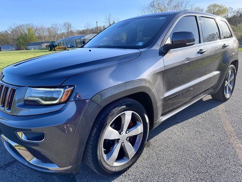 Used 2016 Jeep Grand Cherokee Overland w/ Advanced Technology Group AWD/4WD image 3