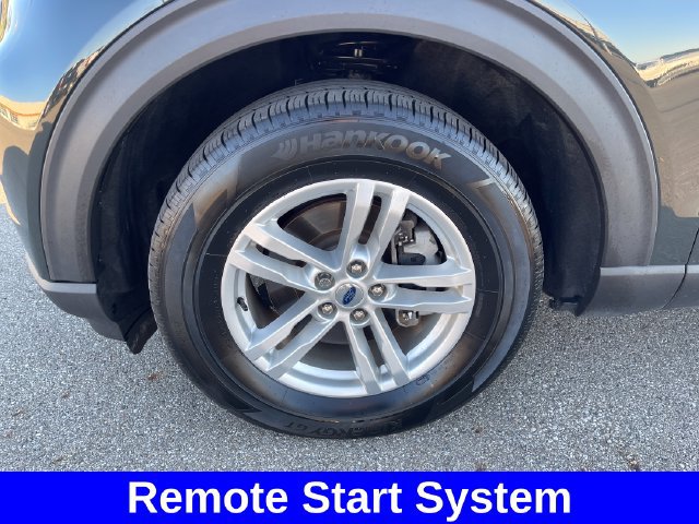 Used 2023 Ford Explorer XLT w/ Equipment Group 202A AWD/4WD image 13