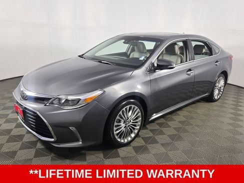 Used 2017 Toyota Avalon Limited w/ All Weather Liner Package FWD image 3