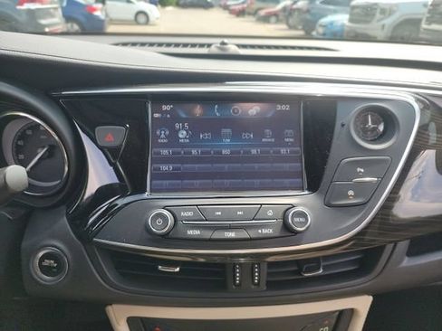 Certified 2020 Buick Envision Essence AWD/4WD image 11