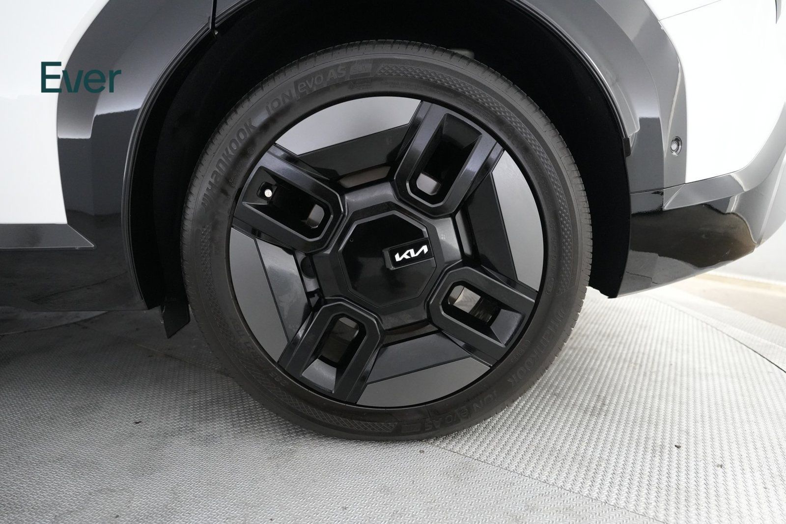 Used 2024 Kia EV9 GT-Line AWD/4WD image 9