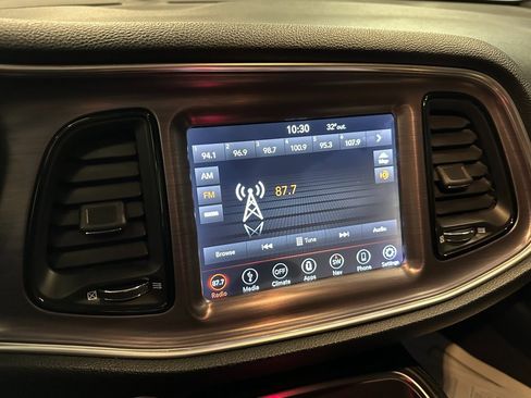 Used 2018 Dodge Challenger SXT w/ Sound Group image 12