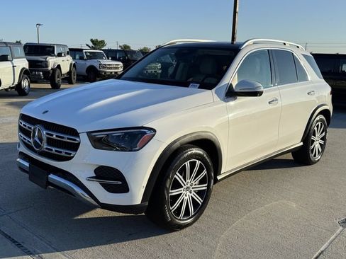 Used 2024 Mercedes-Benz GLE 450 4MATIC image 9