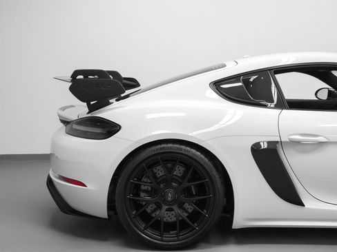 Certified 2023 Porsche 718 Cayman GT4 RS w/ Weissach Package RWD image 16