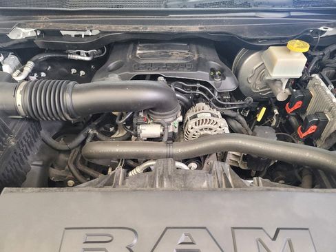 Used 2020 RAM 1500 Big Horn AWD/4WD image 30