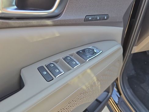 New 2026 Kia Carnival EX image 21